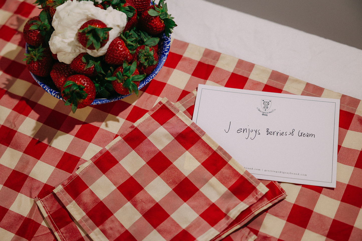 J's Berries & Cream Table Runner